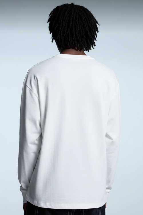 Long sleeved boxy T-Shirt (loose cuffs)